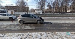 В Днепре на проспекте Хмельницкого произошло ДТП: Renault врезался в Lexus - рис. 3