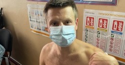 Соратник Порошенко: в Украине вакцинировался первый депутат Рады - рис. 11