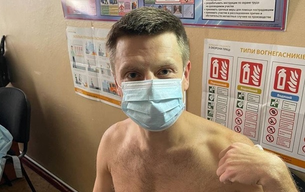 Соратник Порошенко: в Украине вакцинировался первый депутат Рады - рис. 2
