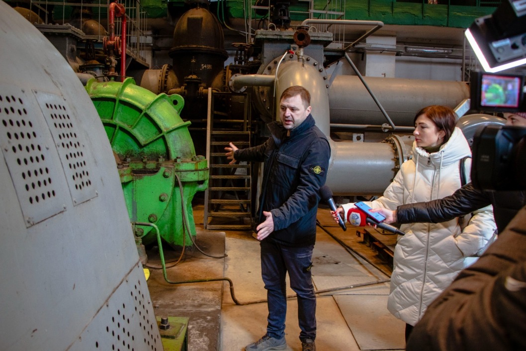 Как в Днепре ремонтируют систему водоотведения - рис. 1