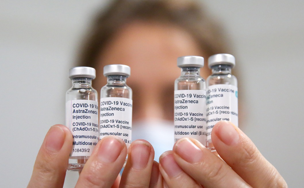 AstraZeneca изменила название своей вакцины от коронавируса - рис. 2