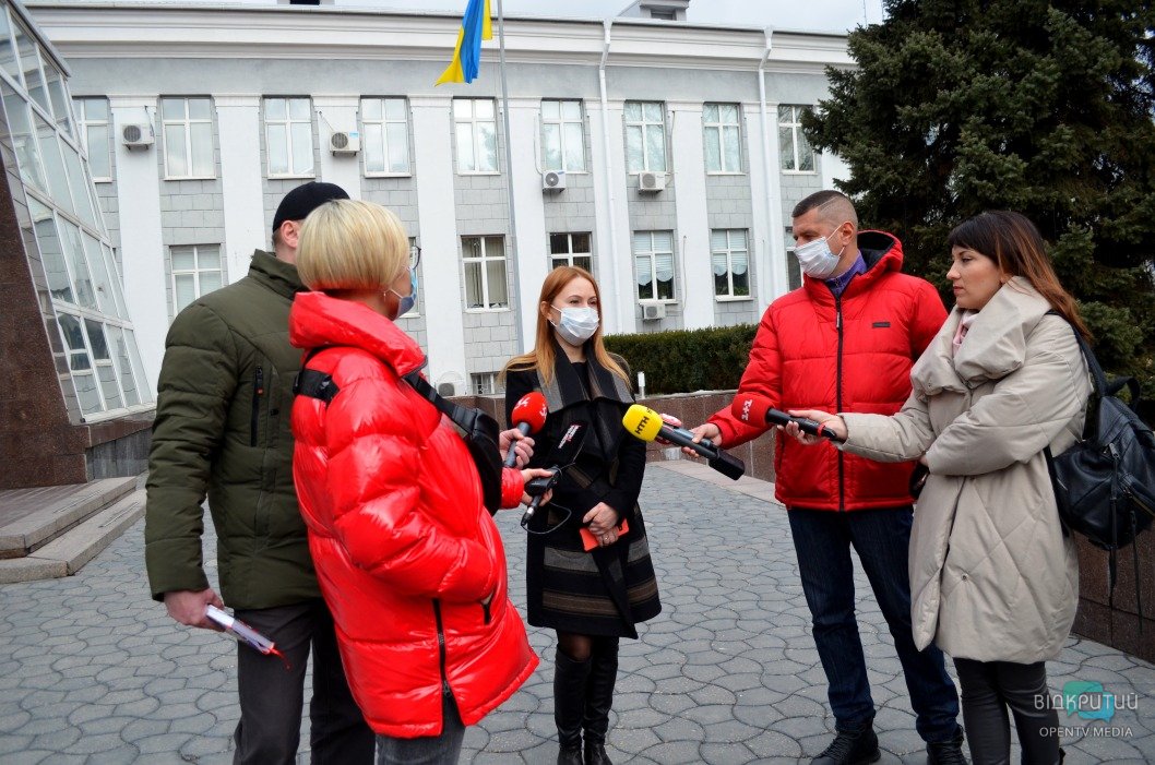 Полицейские Днепра открыли уголовное производство по факту стрельбы в ресторане - рис. 4