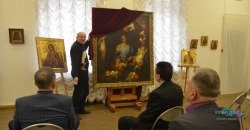 В Днепре в художественном музее открылась выставка икон - рис. 19