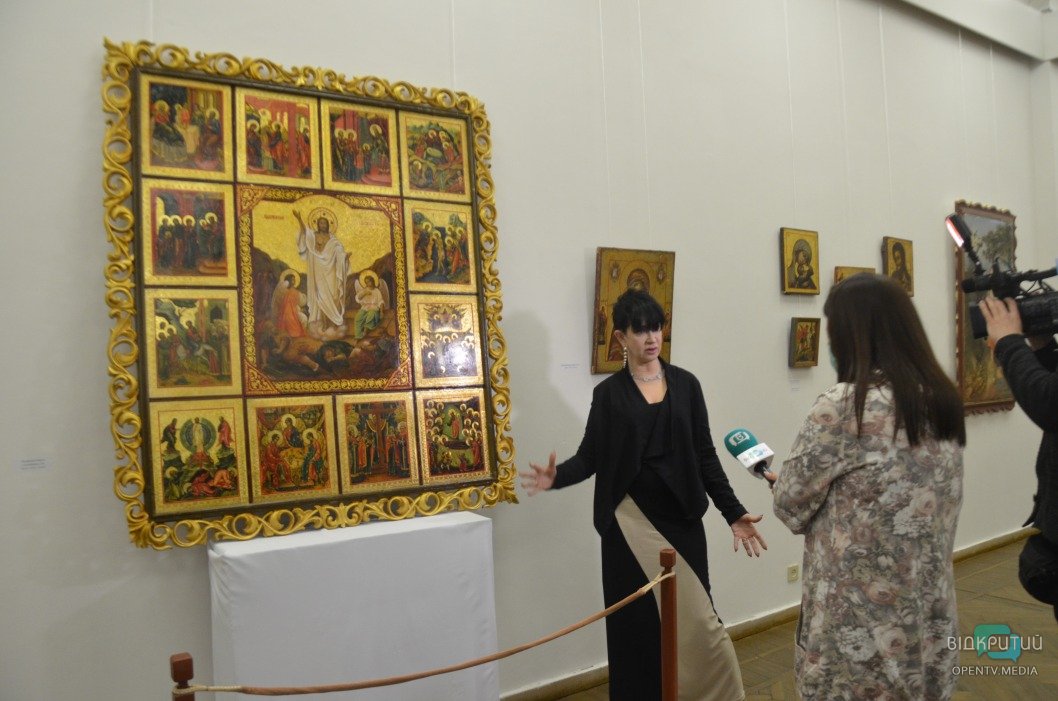 В Днепре в художественном музее открылась выставка икон - рис. 25