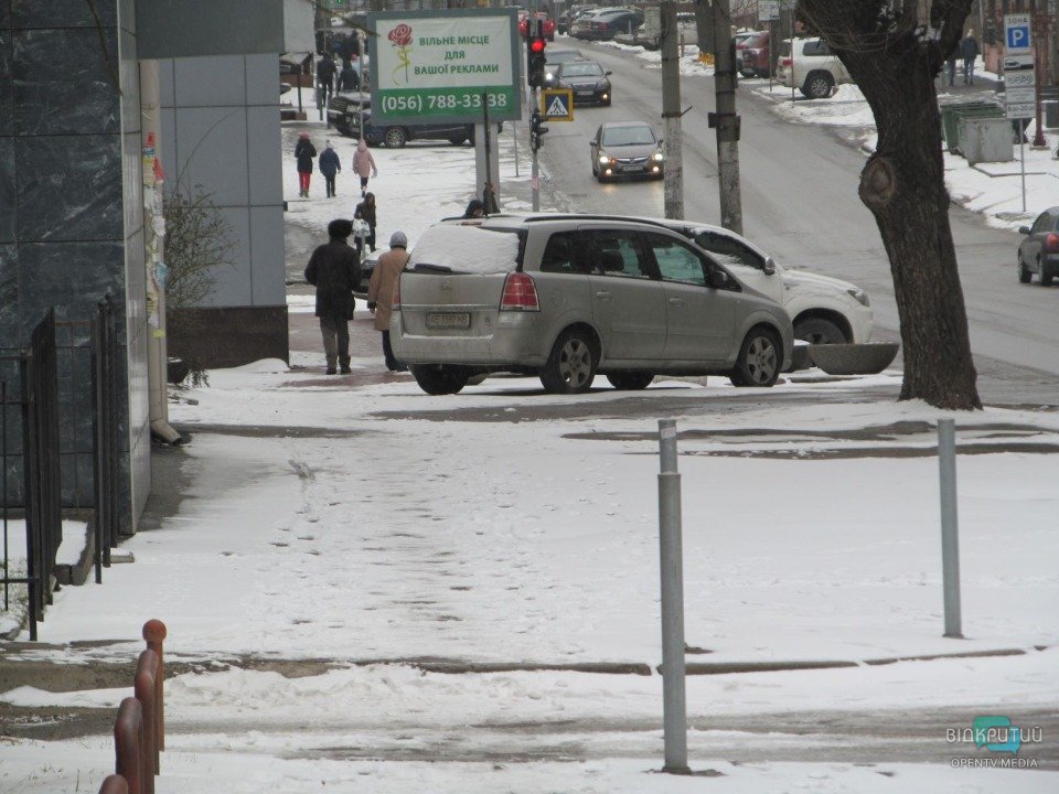 Март в Днепре: а на дворе то дождь, то снег… (Фоторепортаж) - рис. 16