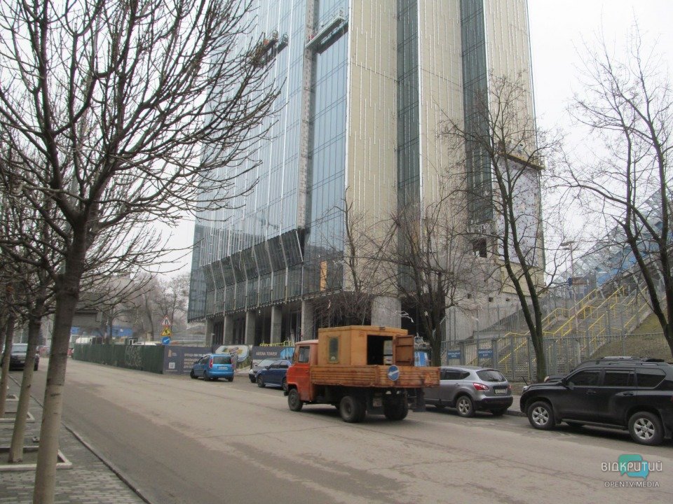 На месте снесенного тира в центре Днепра построят паркинг (ФОТО) - рис. 1