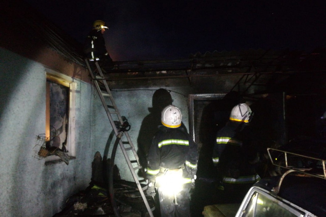 В Павлограде во время пожара погиб мужчина, двух женщин удалось спасти - рис. 2