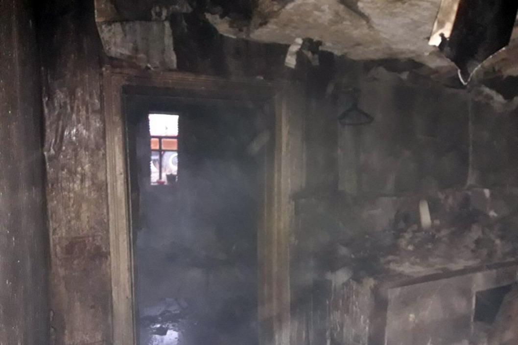 В Петриковке практически полностью сгорел жилой дом (ФОТО) - рис. 2