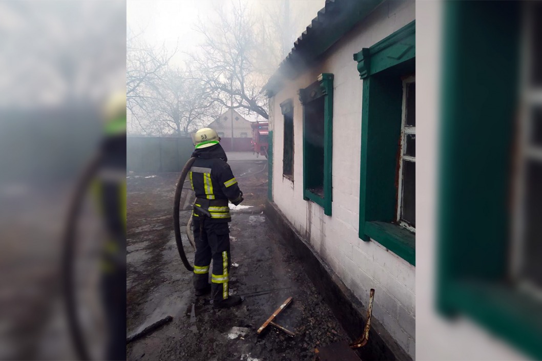 В Петриковке практически полностью сгорел жилой дом (ФОТО) - рис. 3
