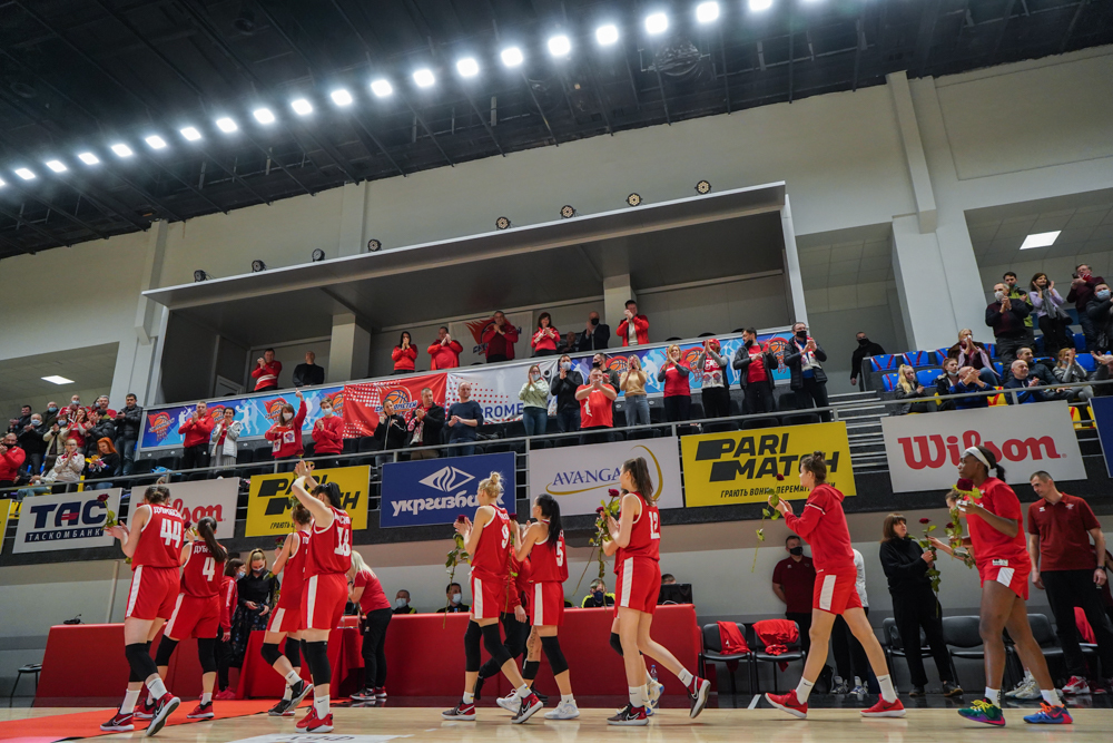 Женская баскетбольная команда «Прометей» из Каменского выиграла Кубок Украины - рис. 2