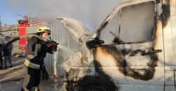 В Днепре утром сгорел фургон Volkswagen LT - рис. 13