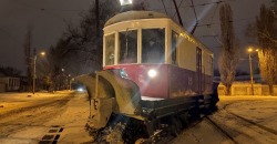 В Днепре сняли необычный клип про снегоуборочные трамваи - рис. 11