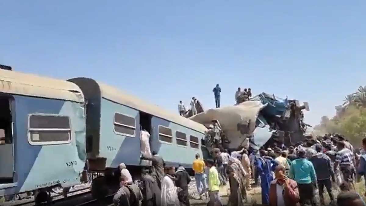 В Египте из-за столкновения двух поездов погибли 32 человека  - рис. 3