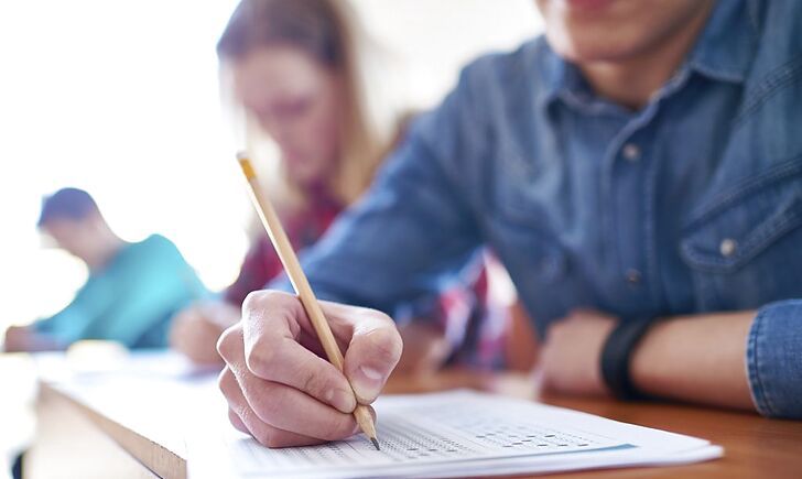 В Украине для школьников отменили ГИА-2021: какие классы не будут сдавать госэкзамены - рис. 1