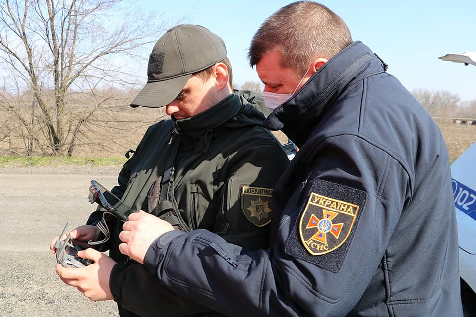 В Днепре поджигателей травы будут ловить с помощью квадракоптеров - рис. 1