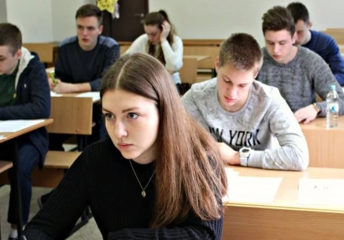 В Украине отменили итоговую аттестацию для школьников - рис. 1