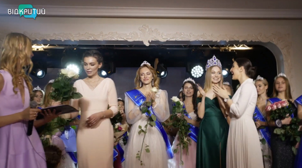 В Днепре прошел конкурс красоты «Miss & Mini miss Dnipro-2021» - рис. 1