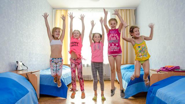 В Днепровских школах на летних каникулах организуют детские лагеря (СПИСОК) - рис. 1
