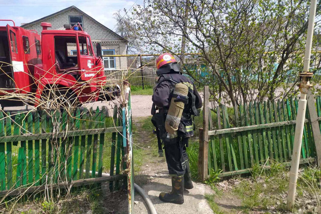 В Днепропетровской области горел частный дом: есть погибшие (ФОТО) - рис. 1