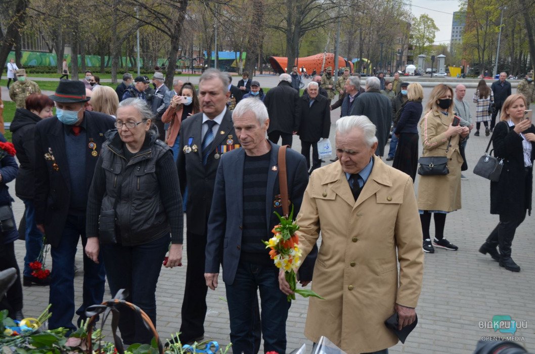 В Днепре почтили память ликвидаторов Чернобыльской катастрофы (ФОТО) - рис. 6