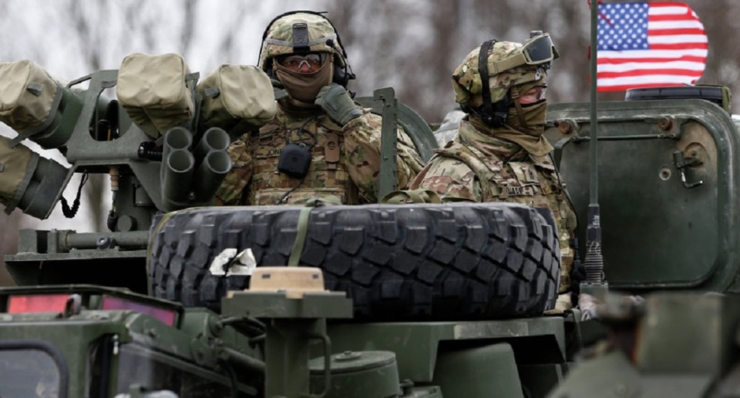 РФ стянула войска к границам Украины: США повысили уровень боеготовности - рис. 1