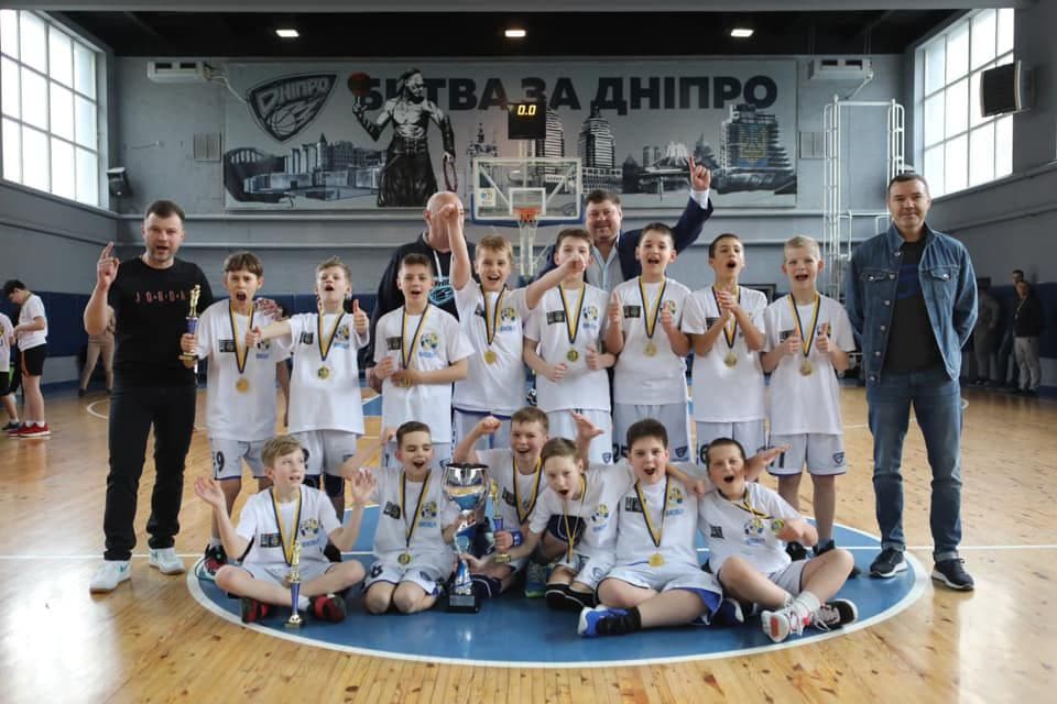 Днепровские спортсмены стали чемпионами юношеской баскетбольной лиги - рис. 1