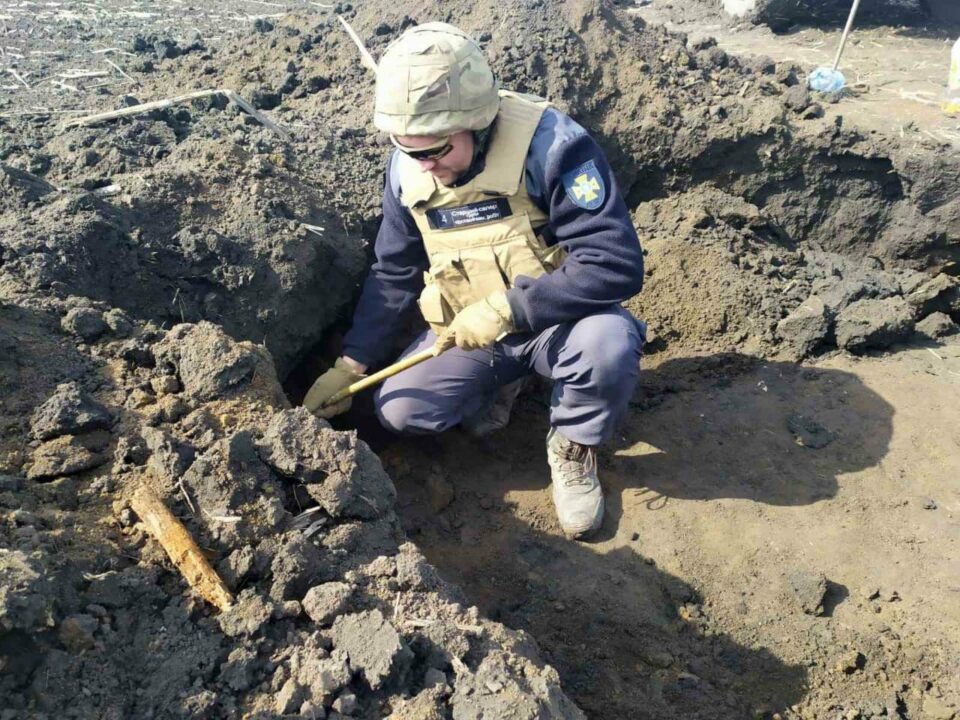 В Днепропетровской области нашли 150 противотанковых мин (ФОТО) - рис. 4
