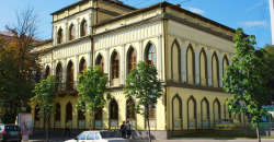 В Днепре музей истории города откроют для посетителей - рис. 20