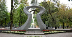 В Днепре памятник чернобыльцам приняли в собственность города - рис. 7
