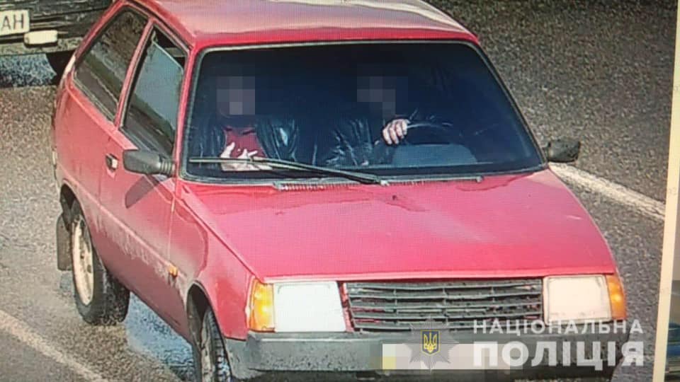 На Днепропетровщине мужчина под видом социального работника ограбил 82-летнюю женщину - рис. 2