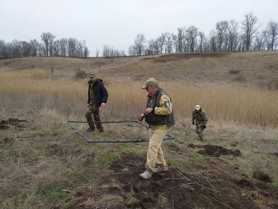 Под Днепром археологи раскопали истребитель времен Второй мировой войны (ФОТО) - рис. 3