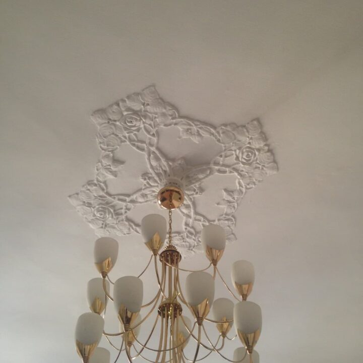 В Днепре на памятнике архитектуры перекрасили аутентичный фасад (ФОТО) - рис. 3