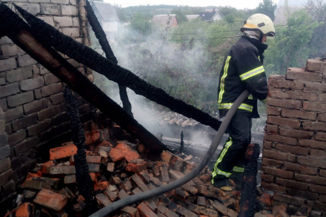 Под Днепром ночью полностью сгорел частный дом (ФОТО) - рис. 4