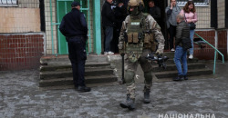 В Днепре полиция задержала мужчину, угрожавшего взорвать дом (ВИДЕО) - рис. 9