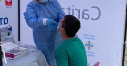 В Днепре на Европейской площади провели бесплатное тестирование на ВИЧ и коронавирус - рис. 4