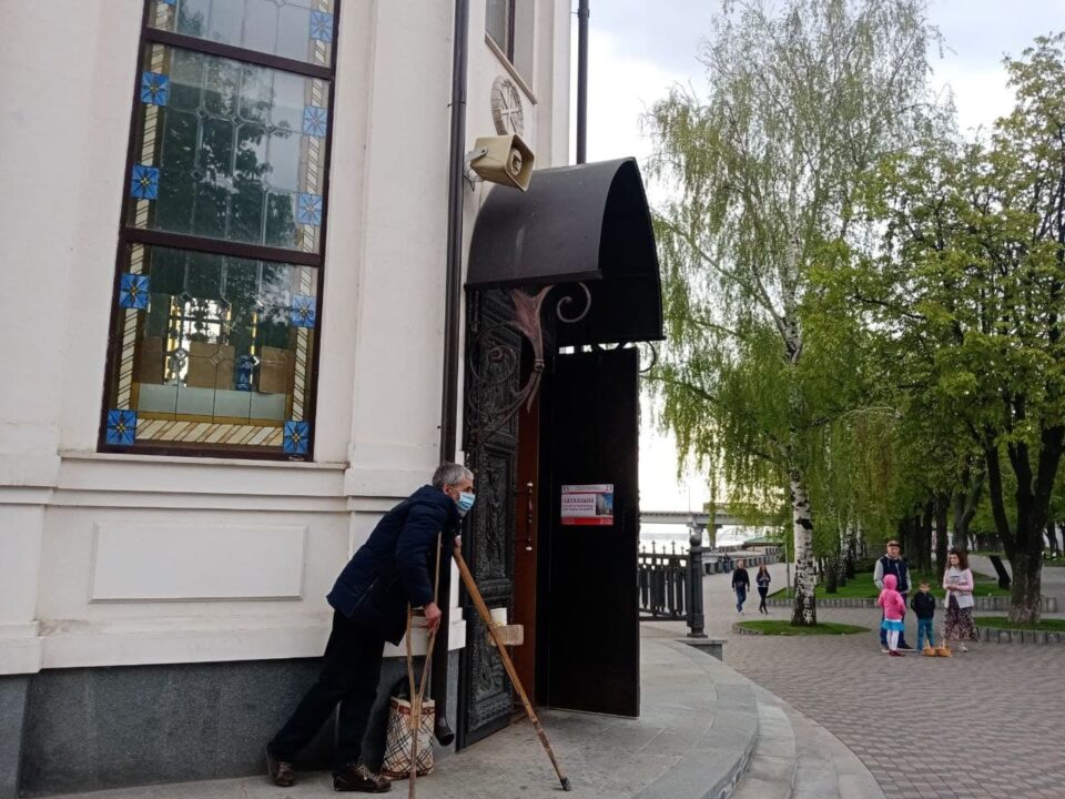 Как в храме на набережной Днепра встречают Пасху (ФОТО) - рис. 7