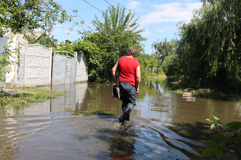 Борьба с подтоплениями в Днепре: спасатели откачали более 700 000 кубометров воды - рис. 3
