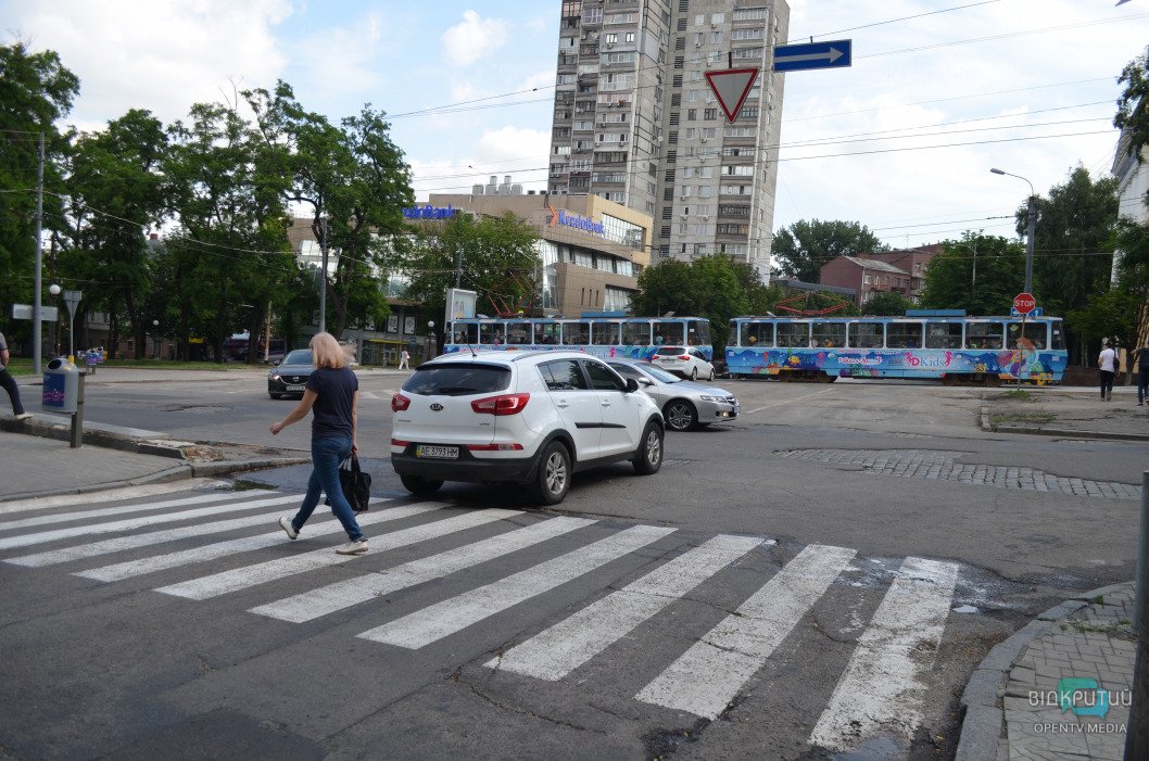 В Днепре на проспекте Яворницкого завершили ремонт трамвайных путей (ФОТО) - рис. 9