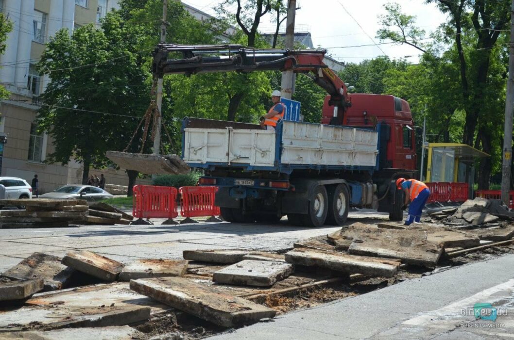 В Днепре на проспекте Дмитрия Яворницкого начался ремонт трамвайных путей - рис. 1