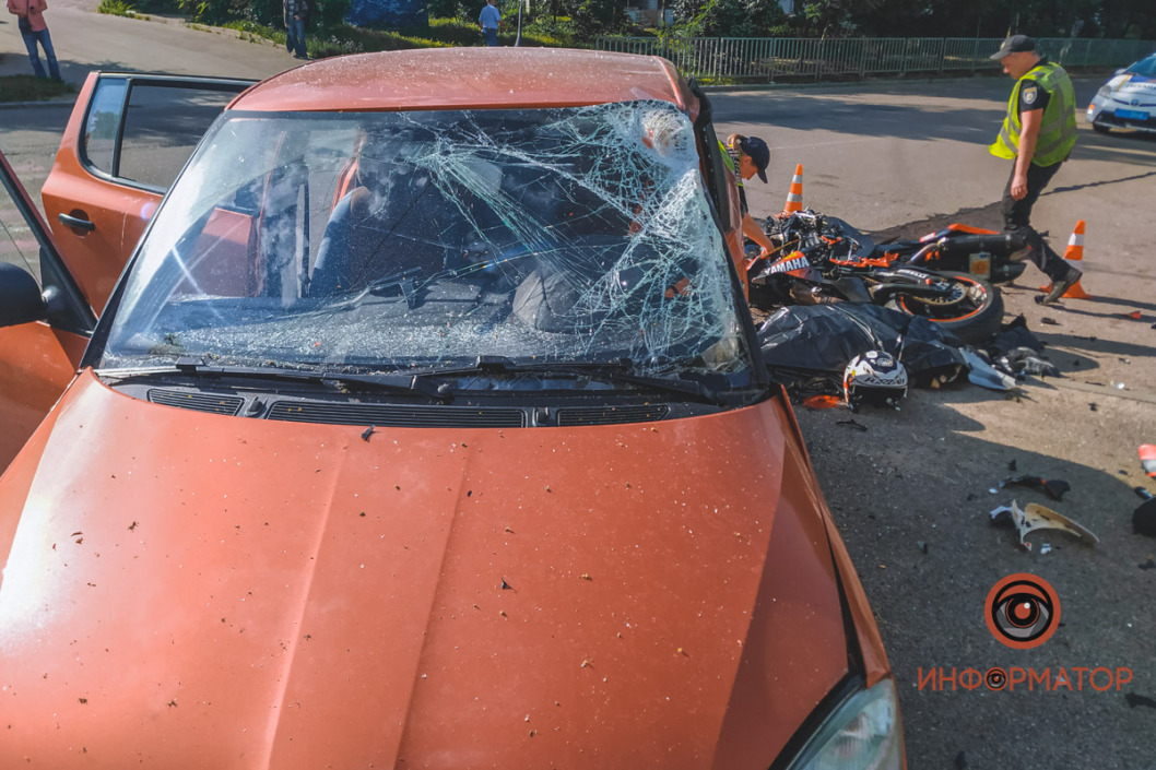 Смертельное ДТП в Днепре: мотоциклист на большой скорости врезался в легковушку - рис. 5