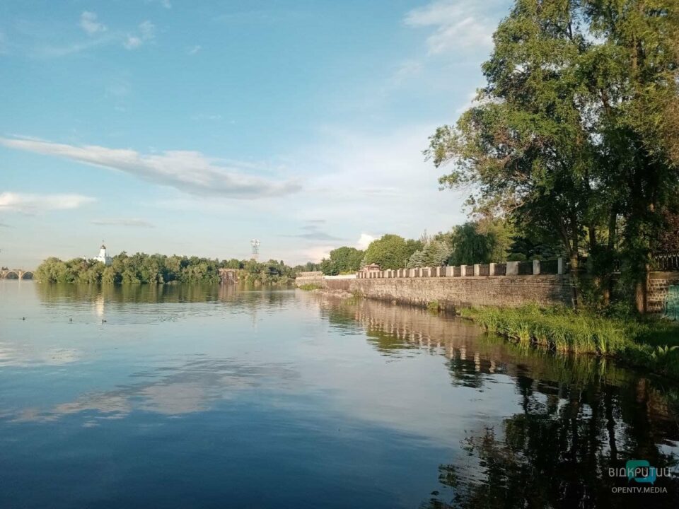 Непогода в Днепре: что сейчас происходит на месте обрушения набережной (ФОТО) - рис. 1