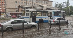 Потоп в Днепре: в центре города - транспортный коллапс (ФОТО, ВИДЕО) - рис. 7