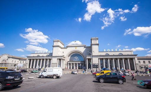 «Укрзалізниця» планирует сдавать в аренду площадь возле вокзала в Днепре - рис. 1