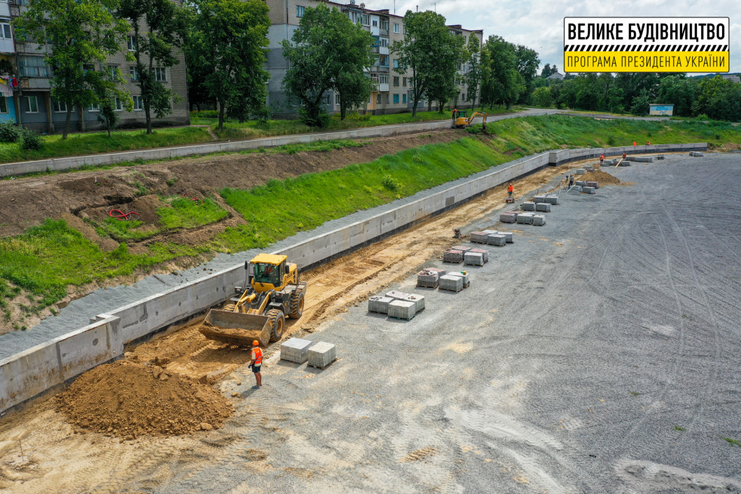 На Днепропетровщине реконструируют еще один стадион - рис. 1