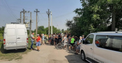 В Новомосковске из-за отключения света жители перекрыли дорогу - рис. 4