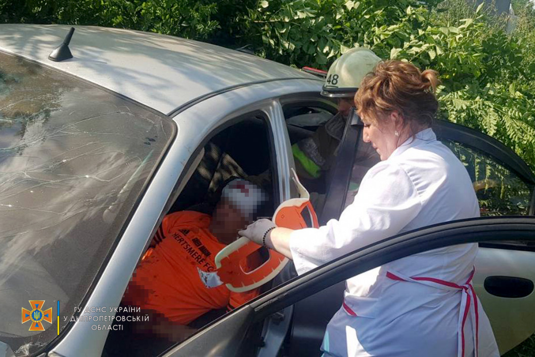 Жесткое ДТП в Днепропетровской области: пострадало 5 человек - рис. 2