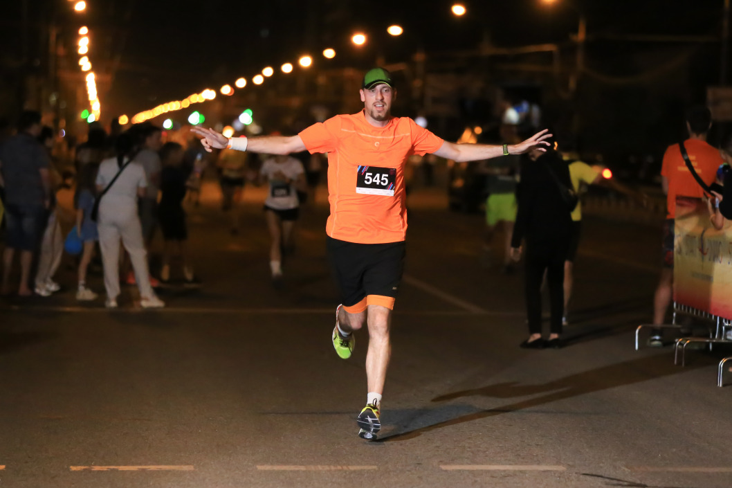 «10k Night Run» собрал более 300 участников: как прошел ночной забег в Днепре - рис. 6