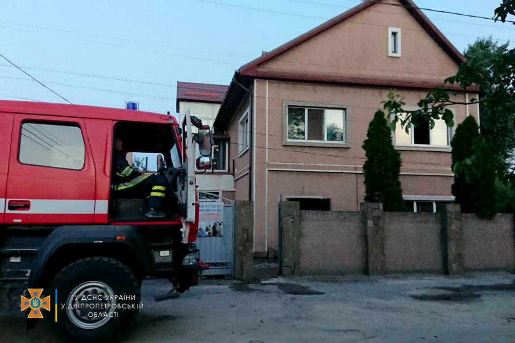 В Кривом Роге случился пожар в доме престарелых: эвакуировали 25 человек - рис. 2