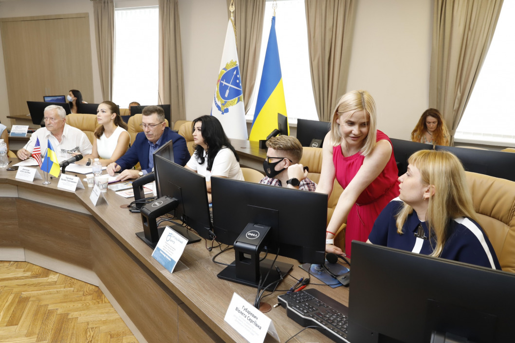 В Днепре американские специалисты поделились опытом оказания соцпомощи военным - рис. 1
