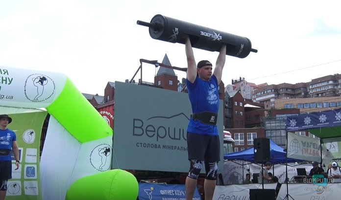Богатыри в погонах: в Днепре прошел чемпионат Украины по стронгмену - рис. 9